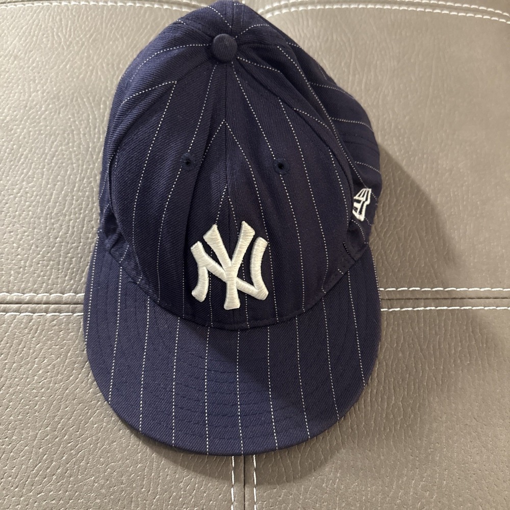 New Era MLB Genuine Merchandise New York Yankees  Hat-Size 7 5/8